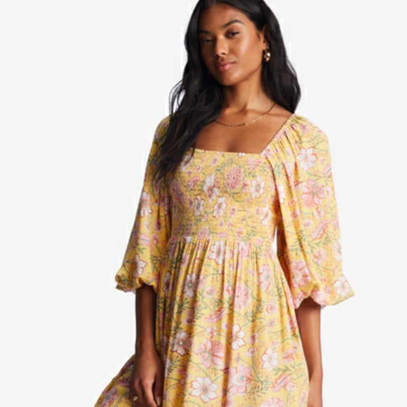 Billabong Dresses & Skirts - Billabong Floral Paradise Days Mini Dress Size Large